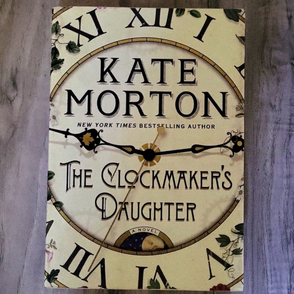 3/$18💫The Clockmaker’s Daughter by Kate Morton